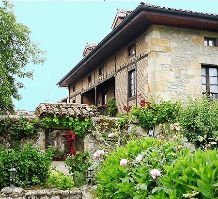 Gasthaus Posada Vallejo Periedo Exterior foto